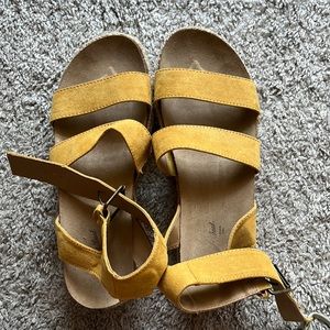 Target platform sandals size 8